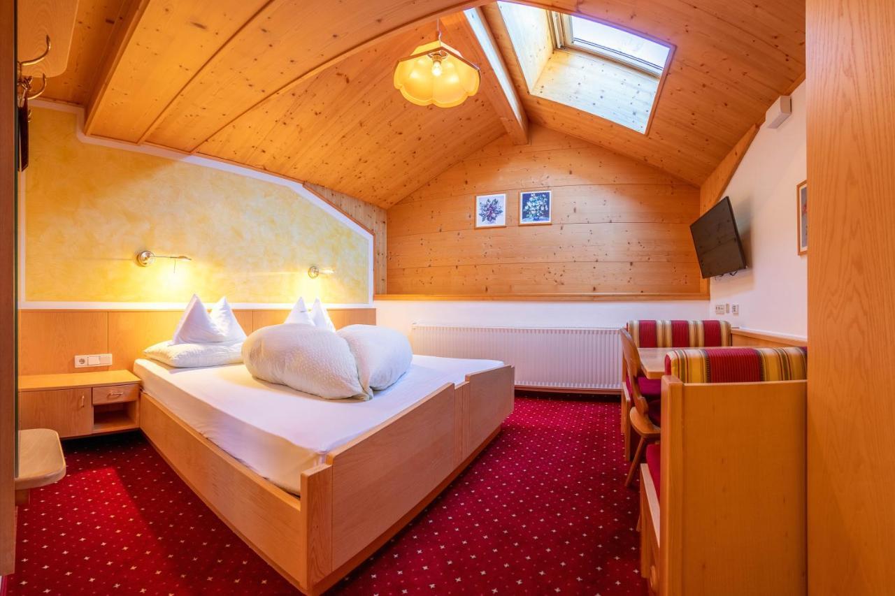 Hotel Schwarzer Adler Resia Ngoại thất bức ảnh