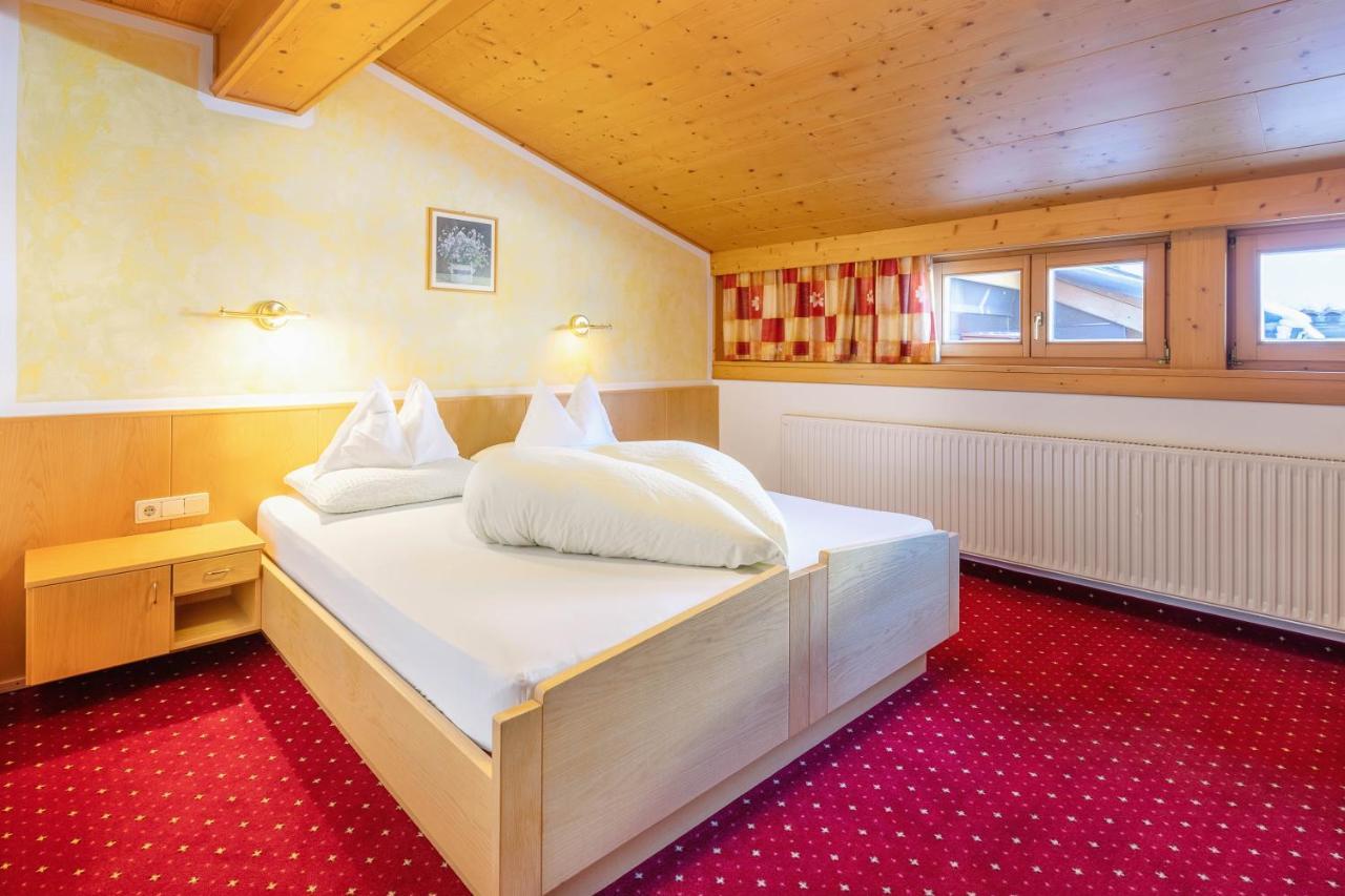 Hotel Schwarzer Adler Resia Ngoại thất bức ảnh