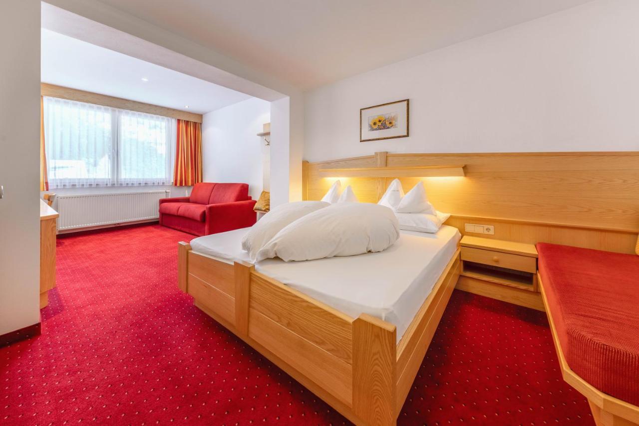 Hotel Schwarzer Adler Resia Ngoại thất bức ảnh