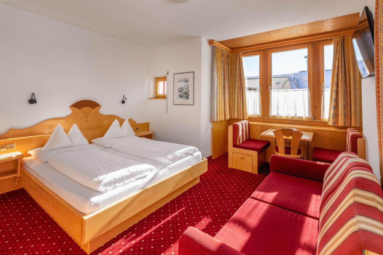 Hotel Schwarzer Adler Resia Ngoại thất bức ảnh