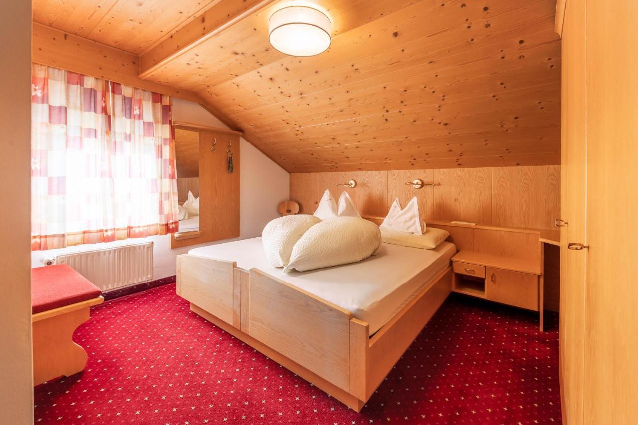 Hotel Schwarzer Adler Resia Ngoại thất bức ảnh
