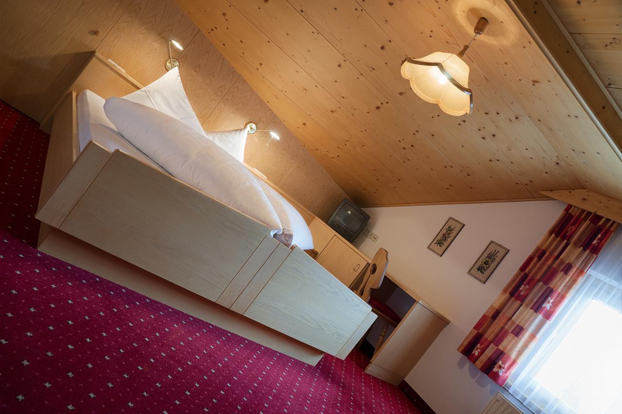 Hotel Schwarzer Adler Resia Ngoại thất bức ảnh