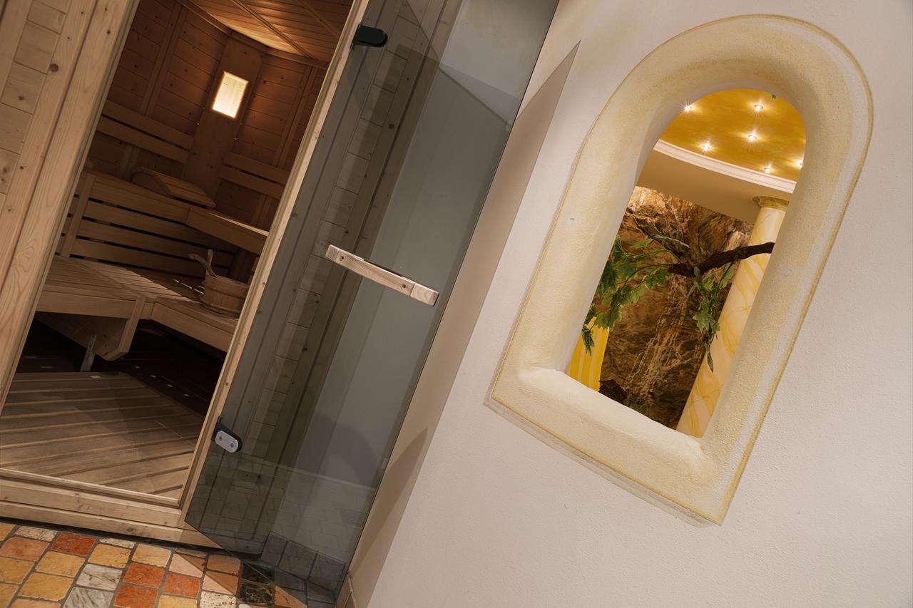 Hotel Schwarzer Adler Resia Ngoại thất bức ảnh